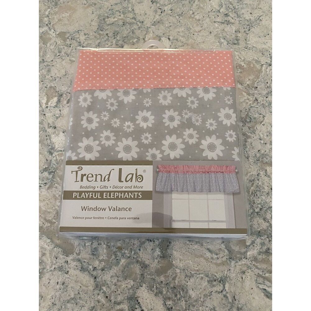 Trend Labs Daisy’s and Dots Window Valance